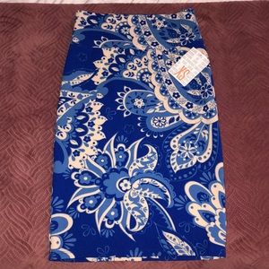 Patterned midi pencil skirt